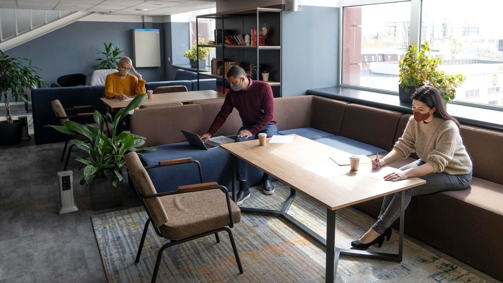 Collaborative Office Spaces with Shared Desks