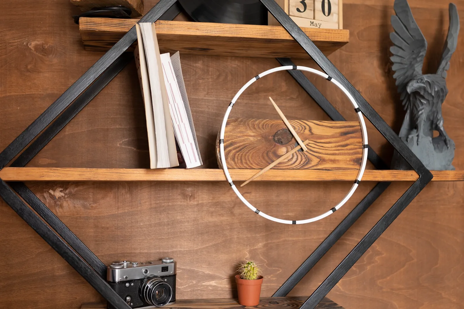 21. Large-Scale Clocks Or Industrial Timepieces