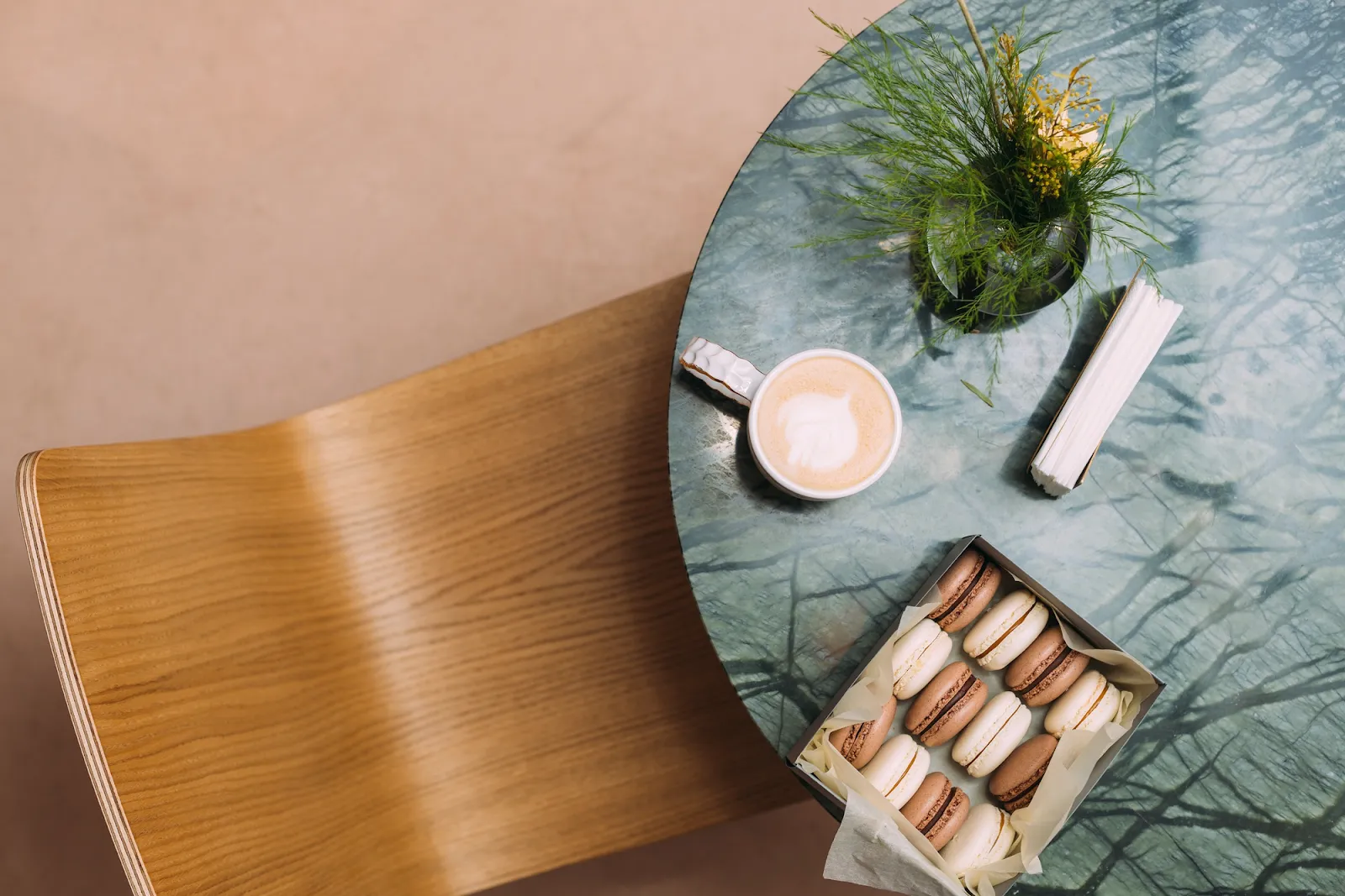 Natural-Stone And Wood Meeting Table Concepts